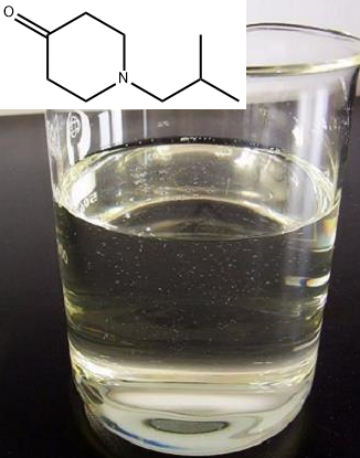 N-异丁基-4-哌啶酮
