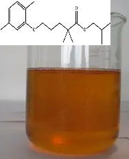 2,2-二甲基-5-(2,5-二甲苯氧基)戊酸异丁酯